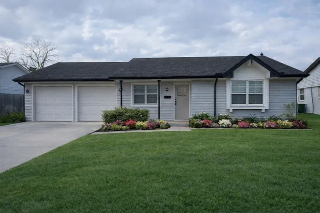 Popular Brentwood Sec 03 Real Estate