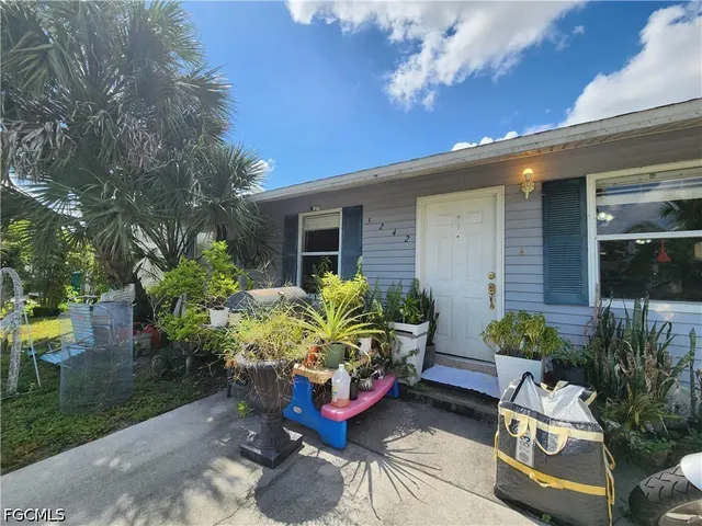 Cheap NAPLES MANOR Real Estate