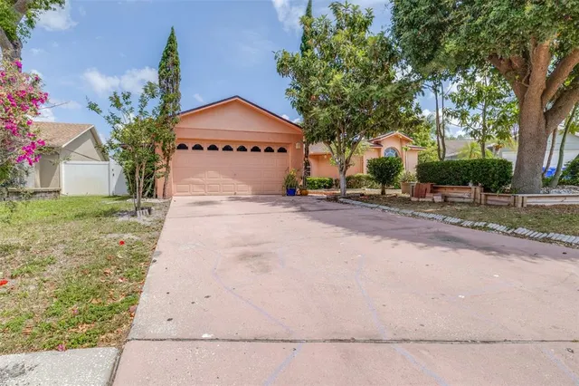 Popular COUNTRYSIDE PINES Real Estate
