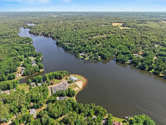Popular Lake Royale Golf Course Real Estate