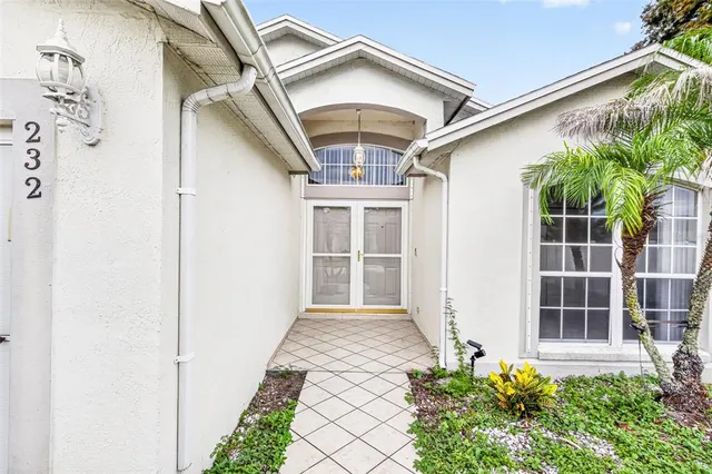 Popular KINGS POND PH 02 Real Estate