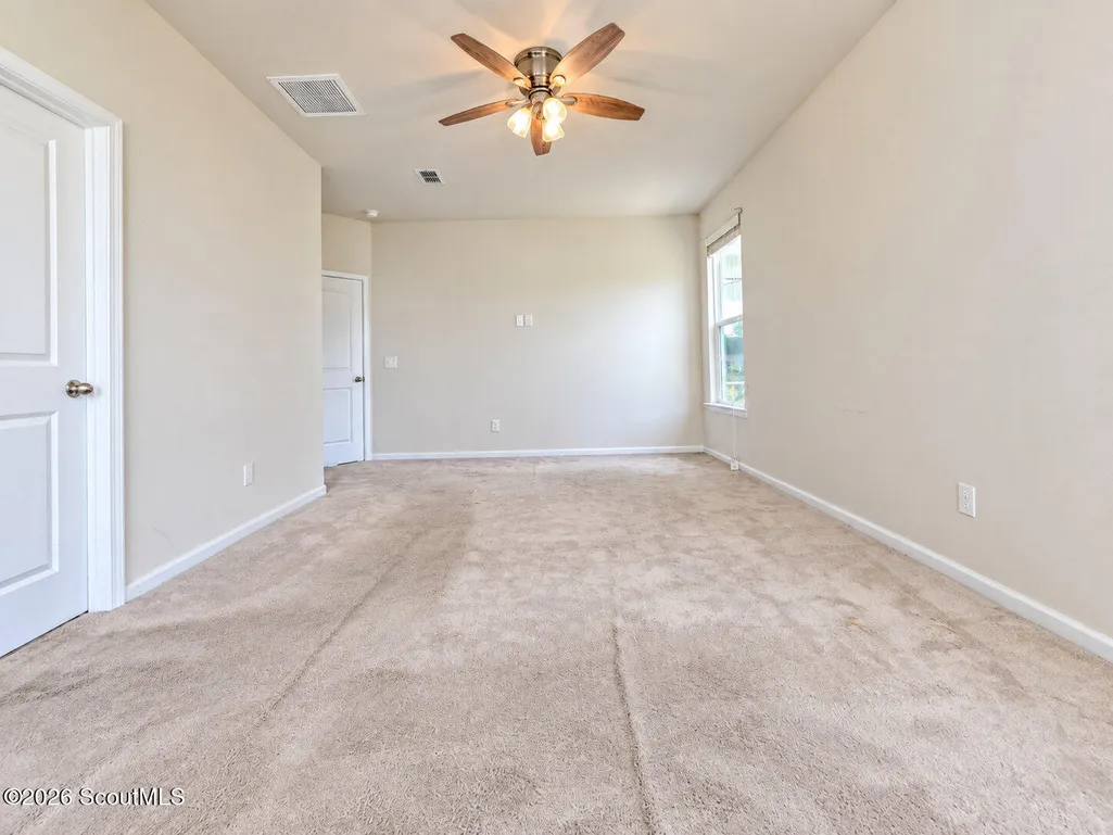 Listing Thumbnail Image 39