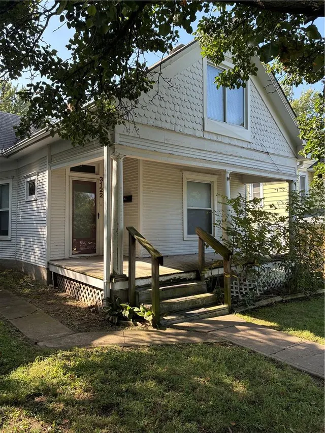 Popular Oak Hill Est Real Estate