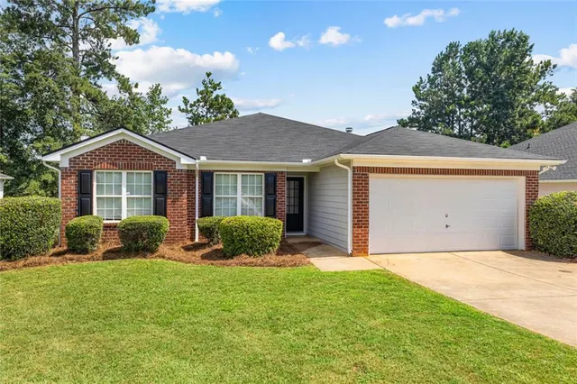 Popular LAKEWOOD ESTATES Real Estate