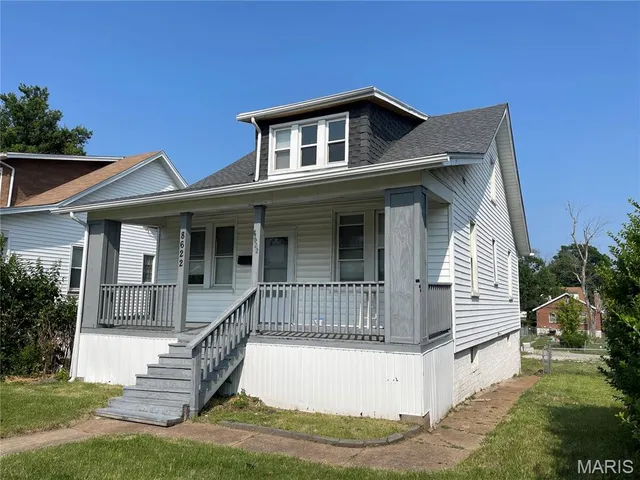 Popular Inglesyde Real Estate