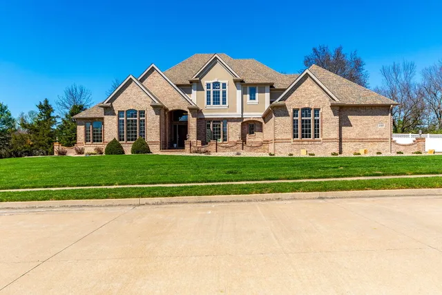 Expensive Country Club Estates Real Estate