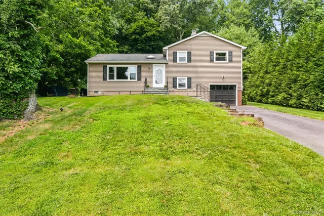 Popular Lafayette Ridge Real Estate