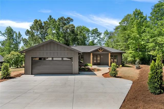 Popular Great Oaks Est Real Estate