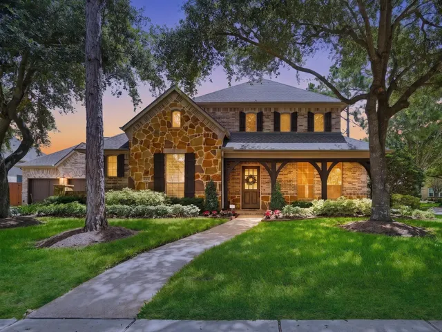 Popular Seven Meadows Sec 16 Real Estate