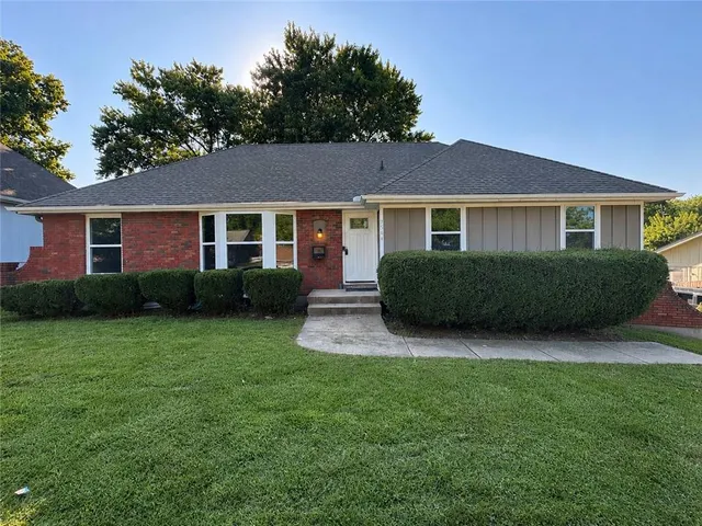 Cheap Parkway Manor Real Estate