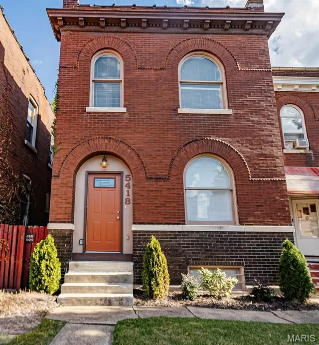 Popular Carondelet Add Real Estate