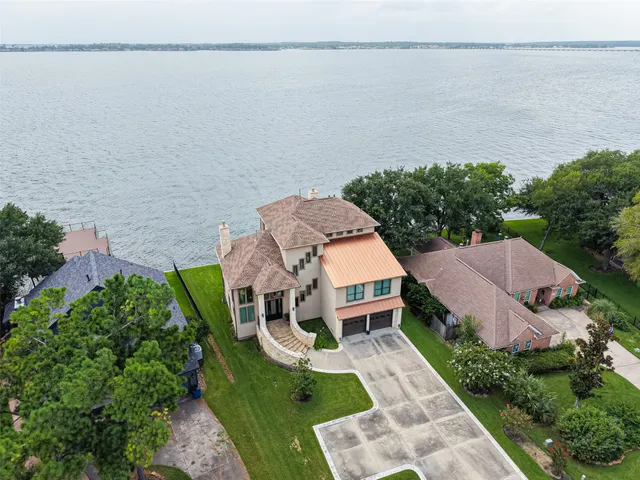 Popular Point Aquarius 10 Real Estate