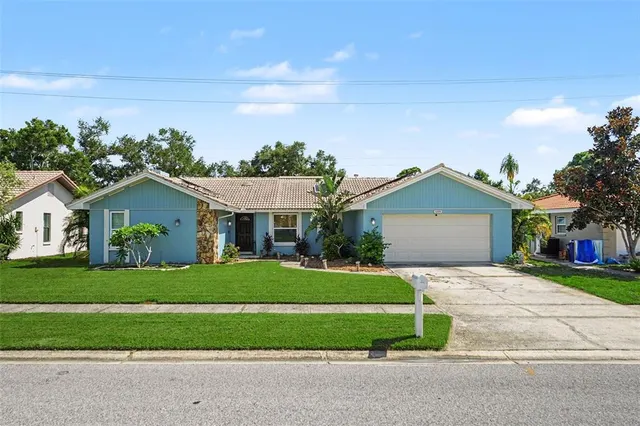 Popular CANTERBURY CHASE UNIT 2 Real Estate