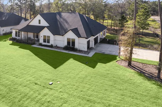 Popular High Meadow Preserve Real Estate