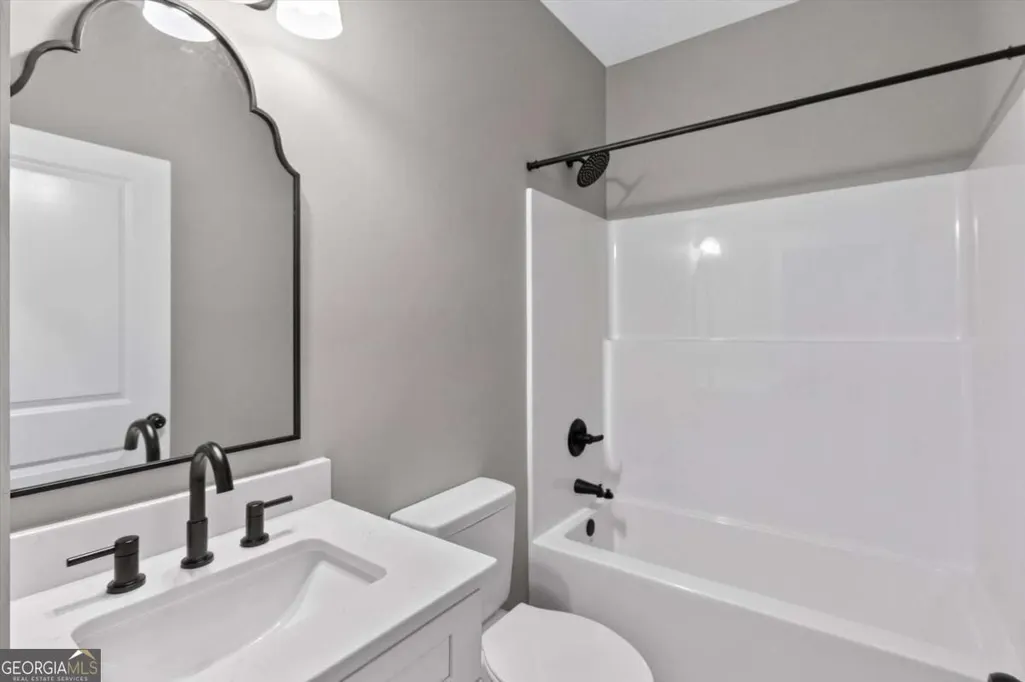 Listing Thumbnail Image 17