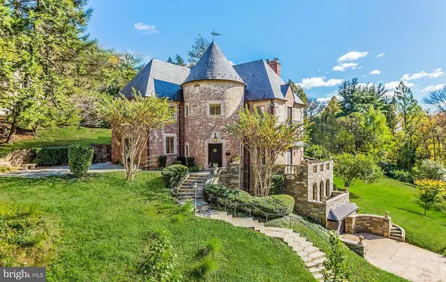 Popular Massachusetts Avenue Heights Real Estate