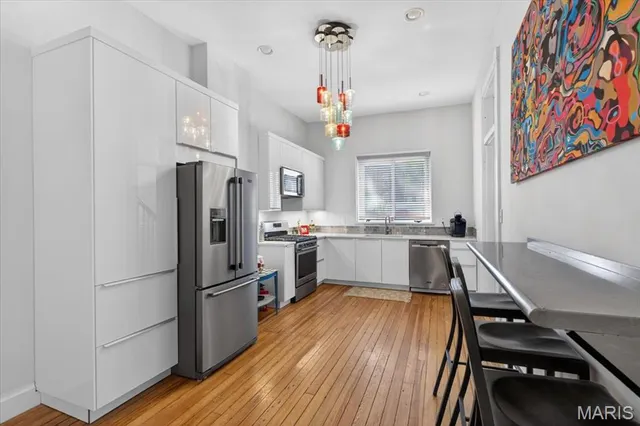 Popular Delanos Add Real Estate