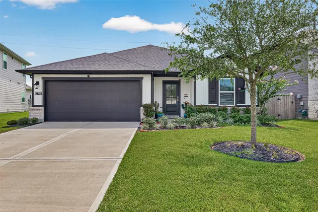 Popular Sweetgrass Village Sec 2 Real Estate