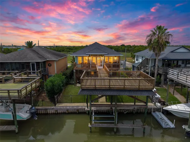 Popular Edwards Landing Real Estate