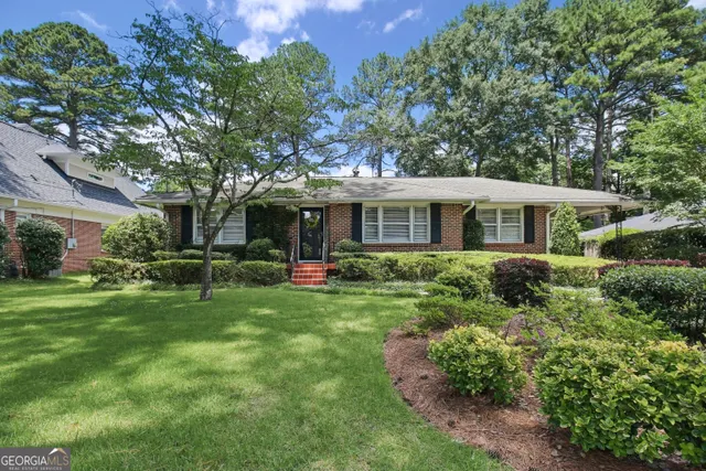Expensive Leafmore Hills Real Estate
