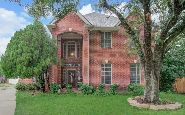 Popular OAK PARK PLACE Real Estate