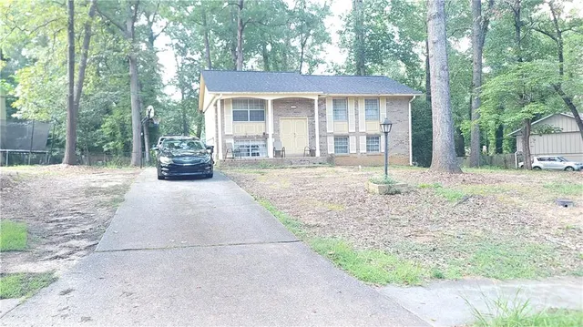 Popular Hollydale Real Estate