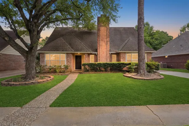 Popular Ashford Hollow Real Estate