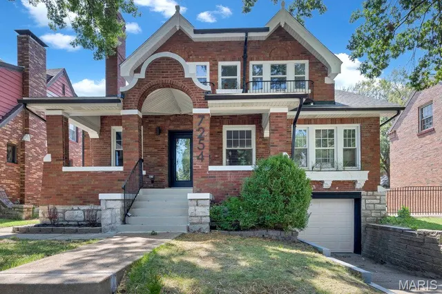 Popular University Park Real Estate