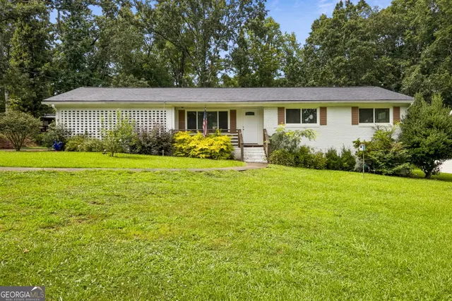 Expensive Old Suwanee Estates Real Estate