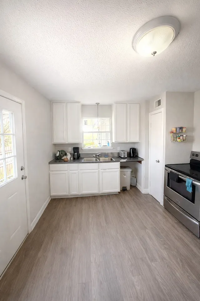 Popular Burris Sec 02 Real Estate