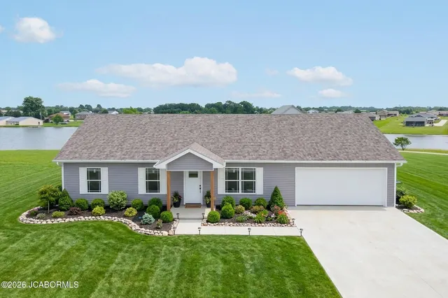Popular New Bloomfield Real Estate