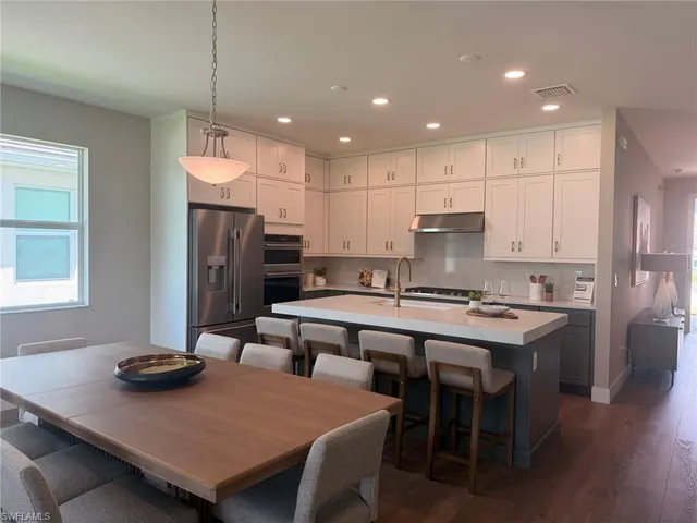 Cheap SEVEN SHORES Real Estate