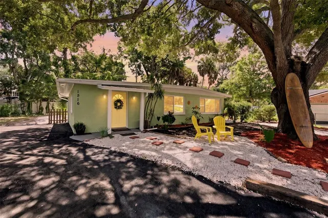 Popular WEST BAY MANOR Real Estate