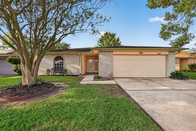 Popular Rushwood Sec 01 Real Estate