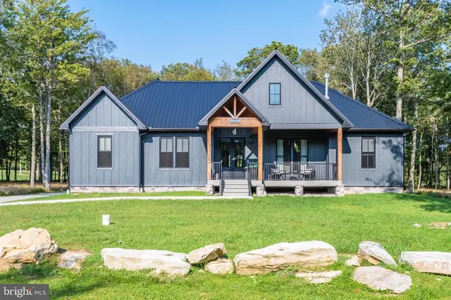 Popular Lodestone On The Golf Course Real Estate