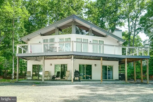 Popular Windwood Coves Real Estate