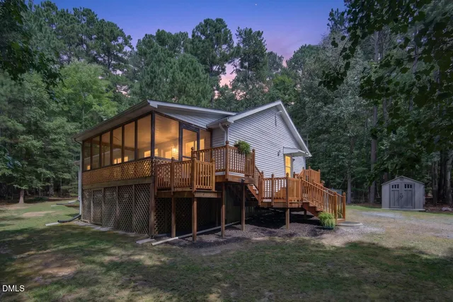 Popular Twin Streams Real Estate