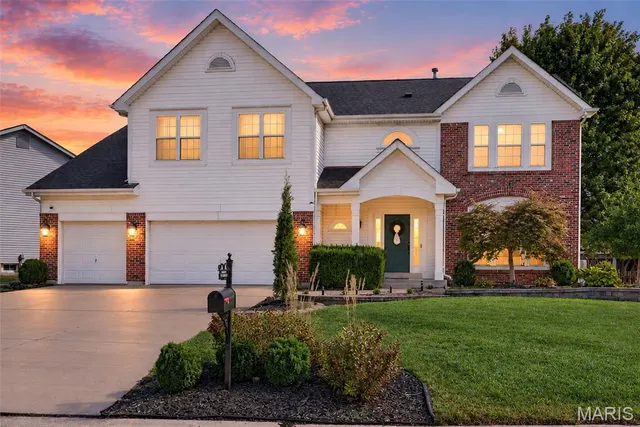 Popular Chestnut Hills Village Real Estate