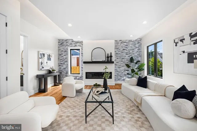 Expensive Williamsburg Village Real Estate