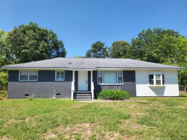 Popular Pine Lakes Real Estate