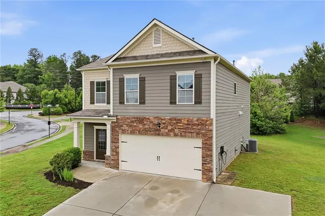 Popular Centennial Lakes Real Estate