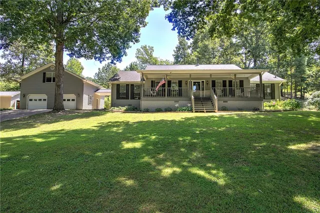 Popular Hoyt J Parris Real Estate