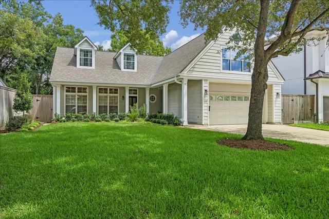 Popular Palmer Place Real Estate