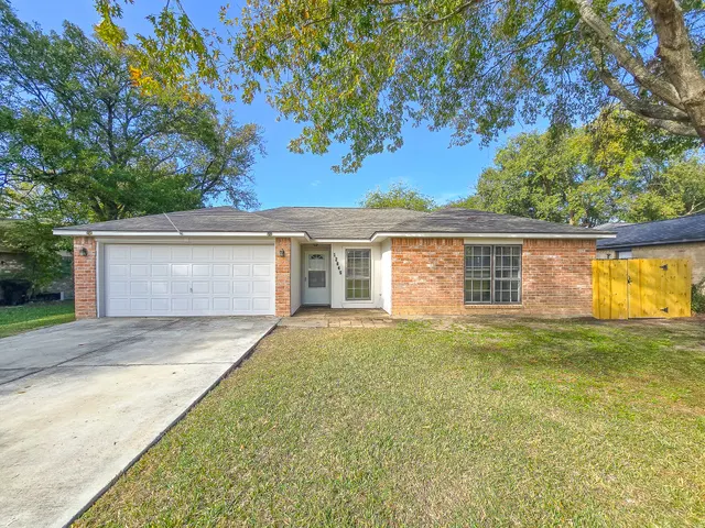 Cheap Lake Conroe Hills 01 Real Estate
