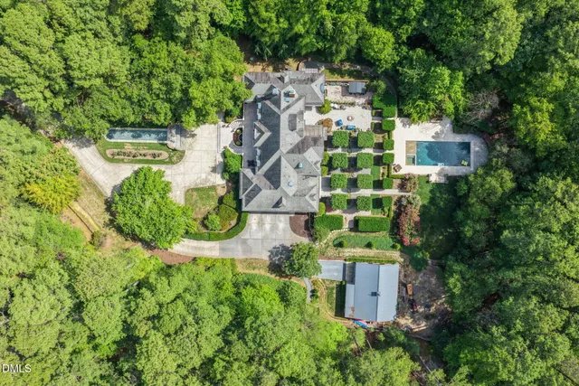 Expensive Stonefield Real Estate