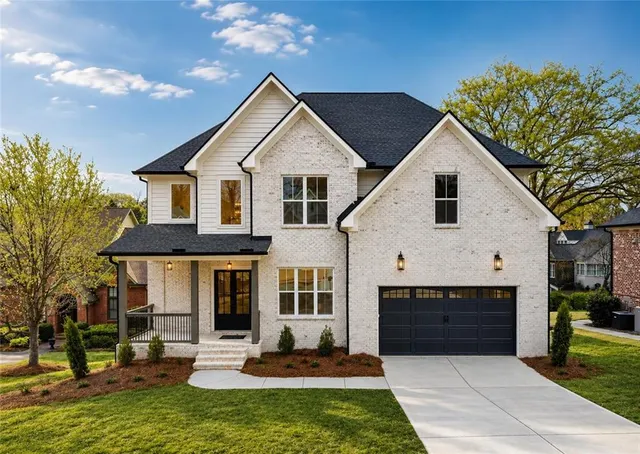 Popular Vinings Walk Real Estate
