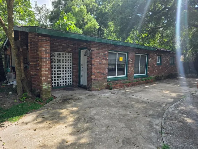 Popular LOCKHART AREA Real Estate