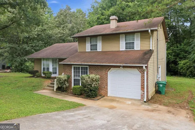 Expensive Meadow Green Real Estate