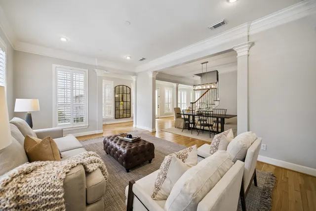 Expensive MEMORIAL HEIGHTS Real Estate