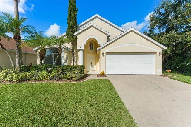 Popular LAKE GLORIA PRESERVE PH 01B Real Estate